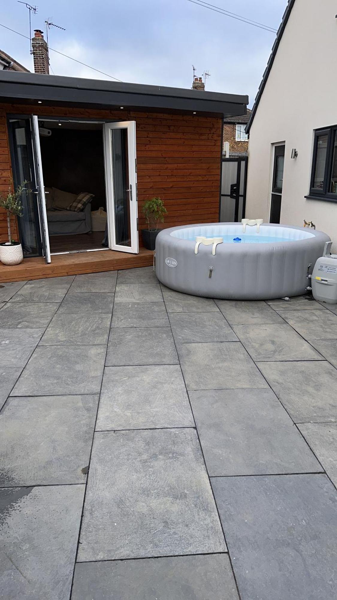 Modern Harrogate House Sleeps 10, Cinema Room & Hot Tub מראה חיצוני תמונה